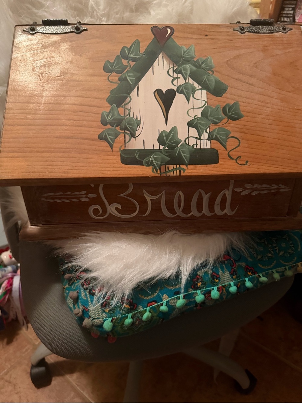 Hand-Painted Wooden Bread Box with Birdhouse Motif - Natural Wood & Green